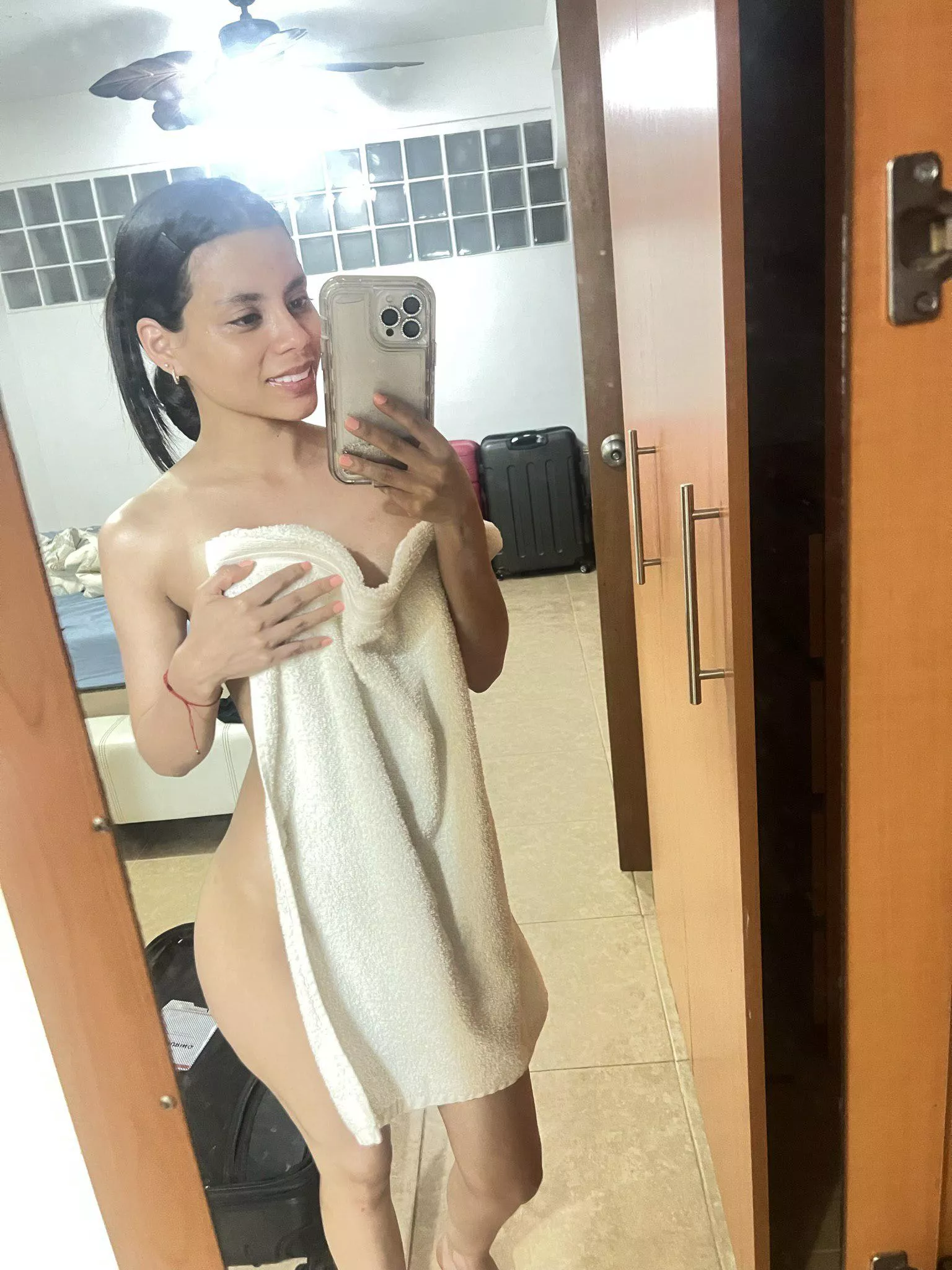 wyd if I came out of the shower smelling like coconuts? 🥥 posted by lilchiccc