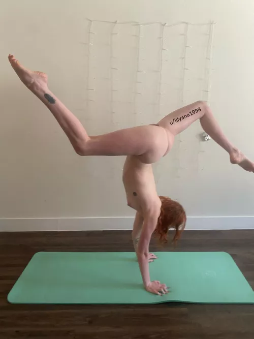 Yoga is better done naked by lilyana1998