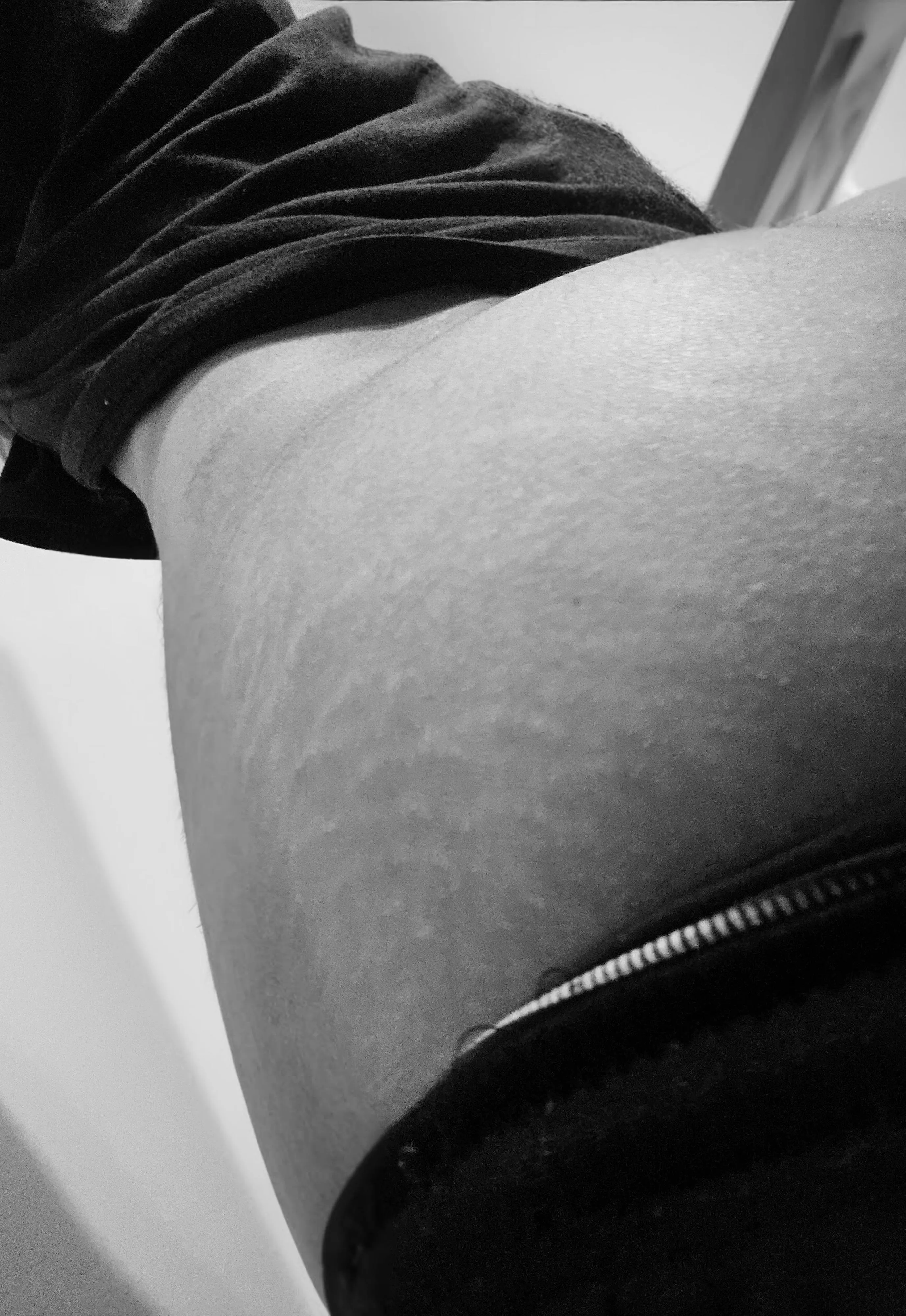 18 DM me posted by Mysterious_Buddy_690