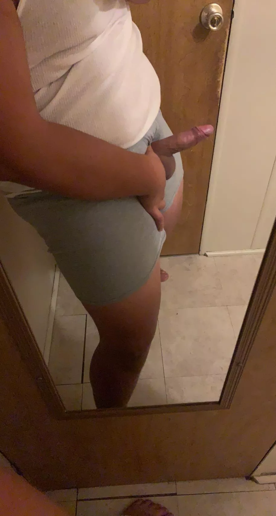 21 looking for friends posted by Independent_Pipe2801