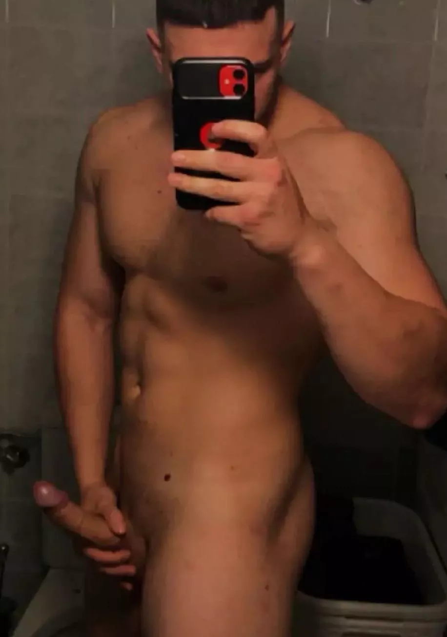 22M TOP FOR BOTTOMS @lovemacine7587 posted by Afraid_Wear3165