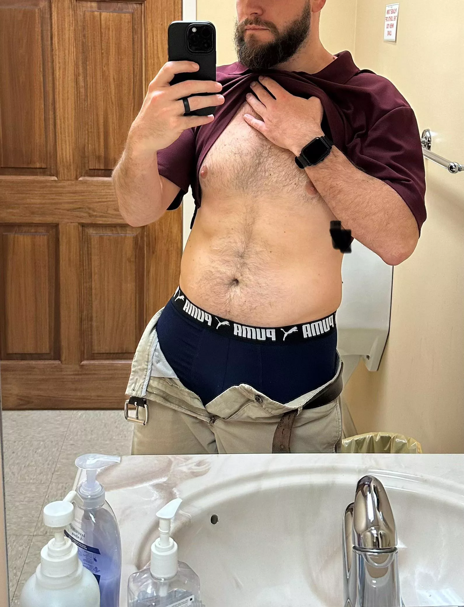 (32) Work selfie posted by OtherwiseChip5175