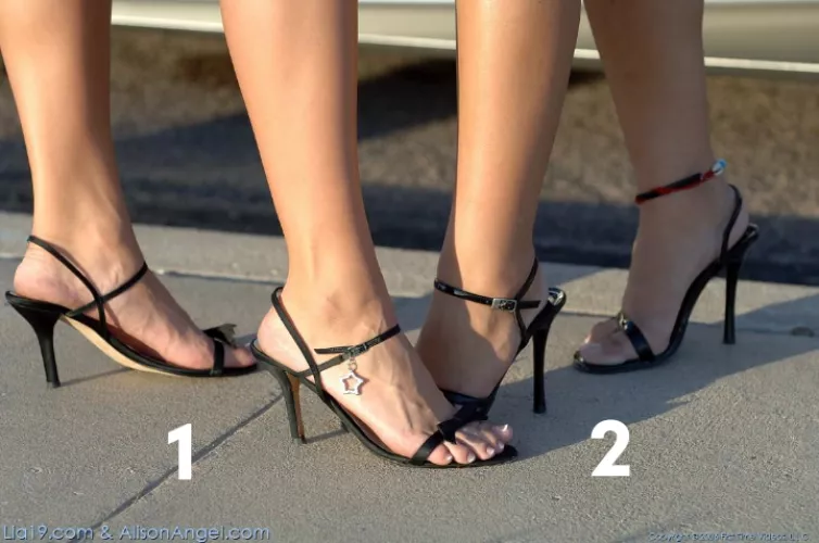 Alison's real fan, do you know her feet, which one is it?😂🤔👣🇺🇸😍🔥🔥 by Fast-Assumption-7336