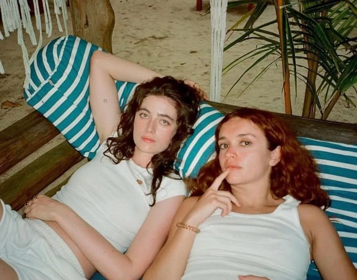 Brunette or Redhead? posted by left_0r_right