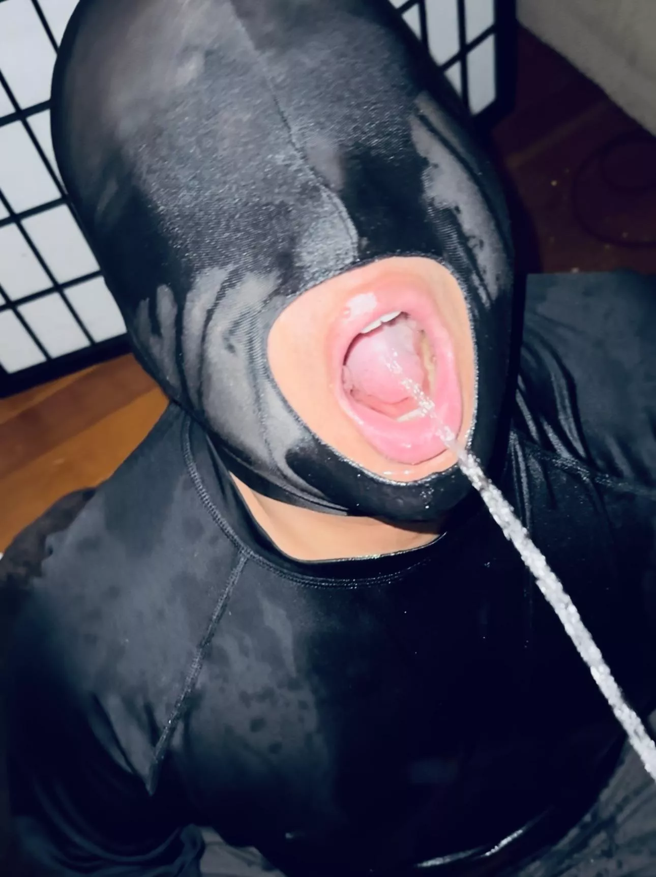 Daddy keeps me hydrated 💦 posted by hawaii_local