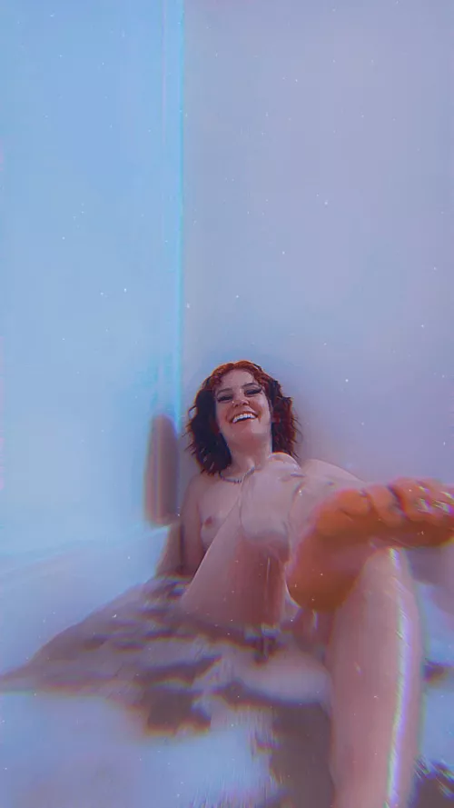 Free content to say hey by VictoriaxoRose1