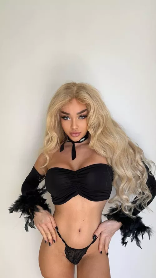 Hot trophy by ThriceStyle