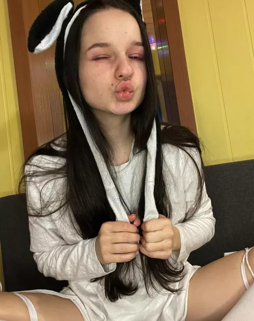 I am hot aren’t I by QueenOfLusst