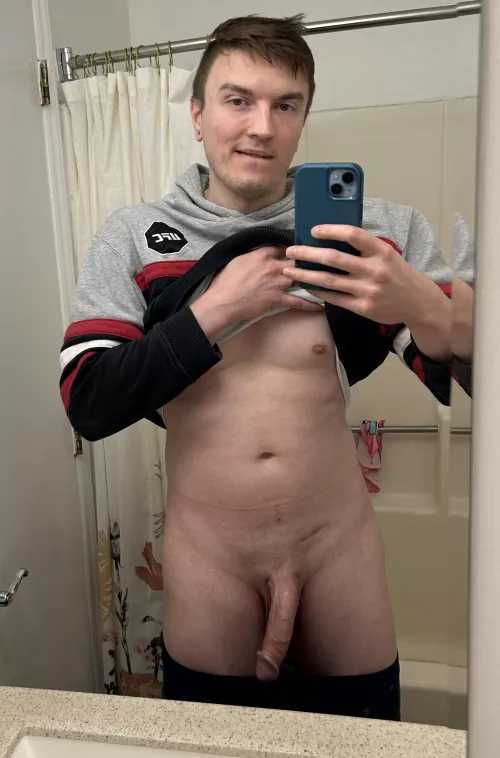 I just want to make your legs shake 😉 by Silkygold12