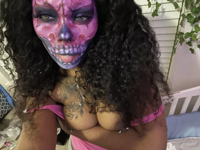 I need my face paint mess up ;) by Stormjones999