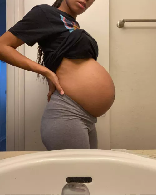 I want you to worship my body while i carry your bully/ boss baby & how he uses me thru my pregnancy  by bright_goddess