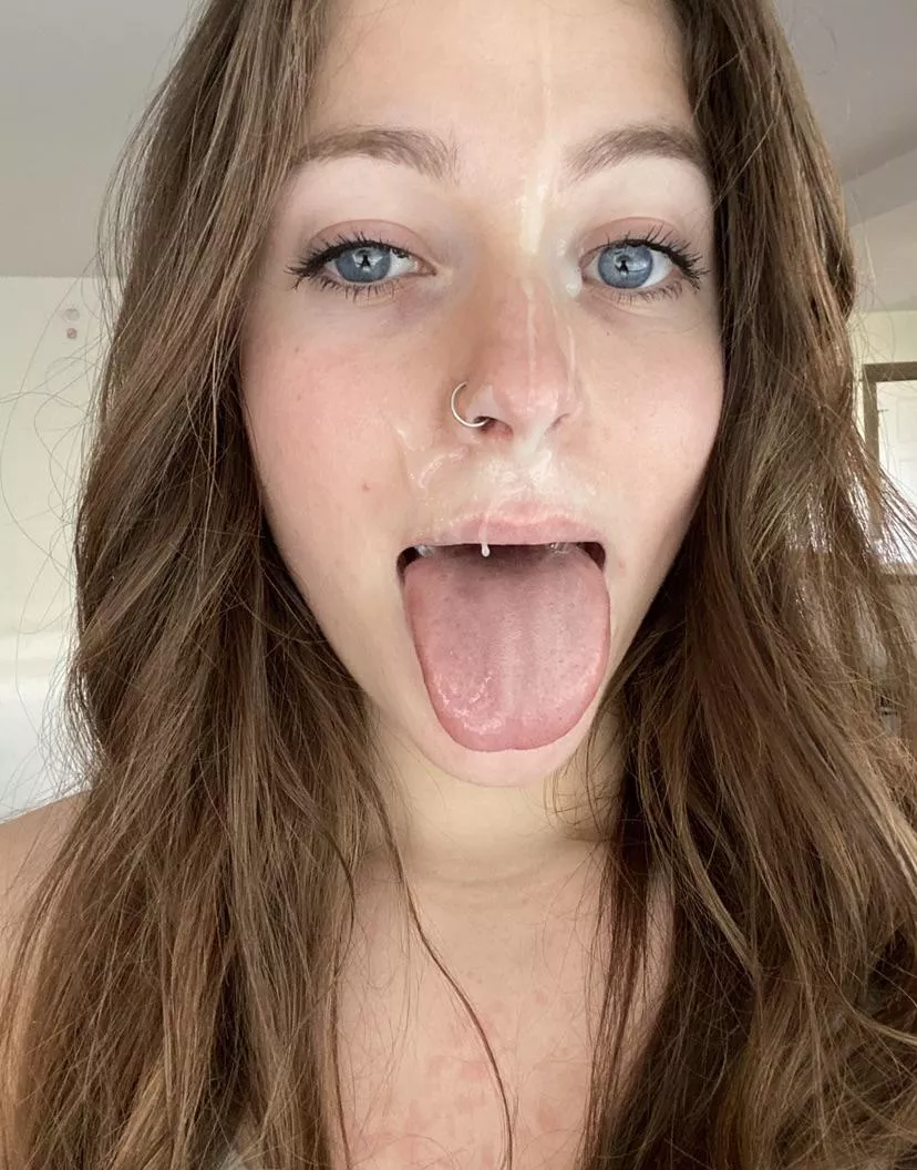 I wish I could go out in public like this, cum makes me feel so pretty posted by jessnjamez