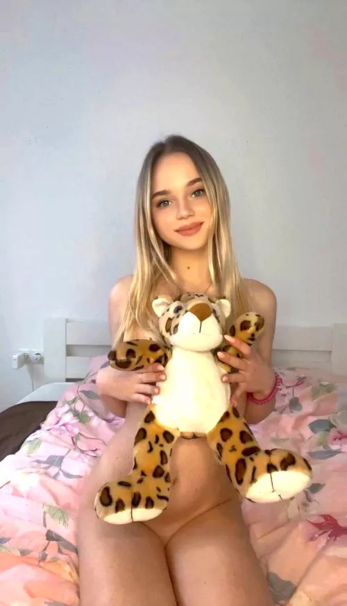 I've got ass with a tight squeeze by LuchoOsorio22