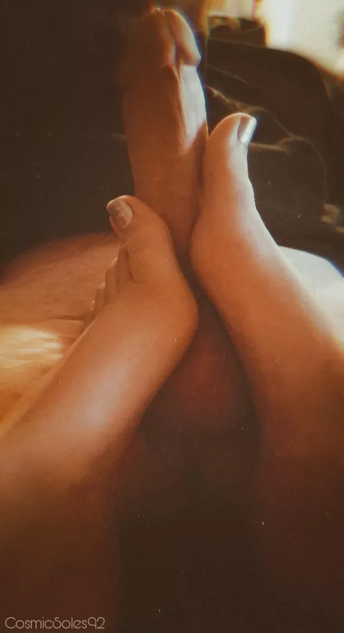[M] Her Feet Feel Amazing. by CosmicSoles92