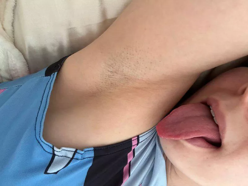 My armpit tastes so yummy posted by YourZoeyy