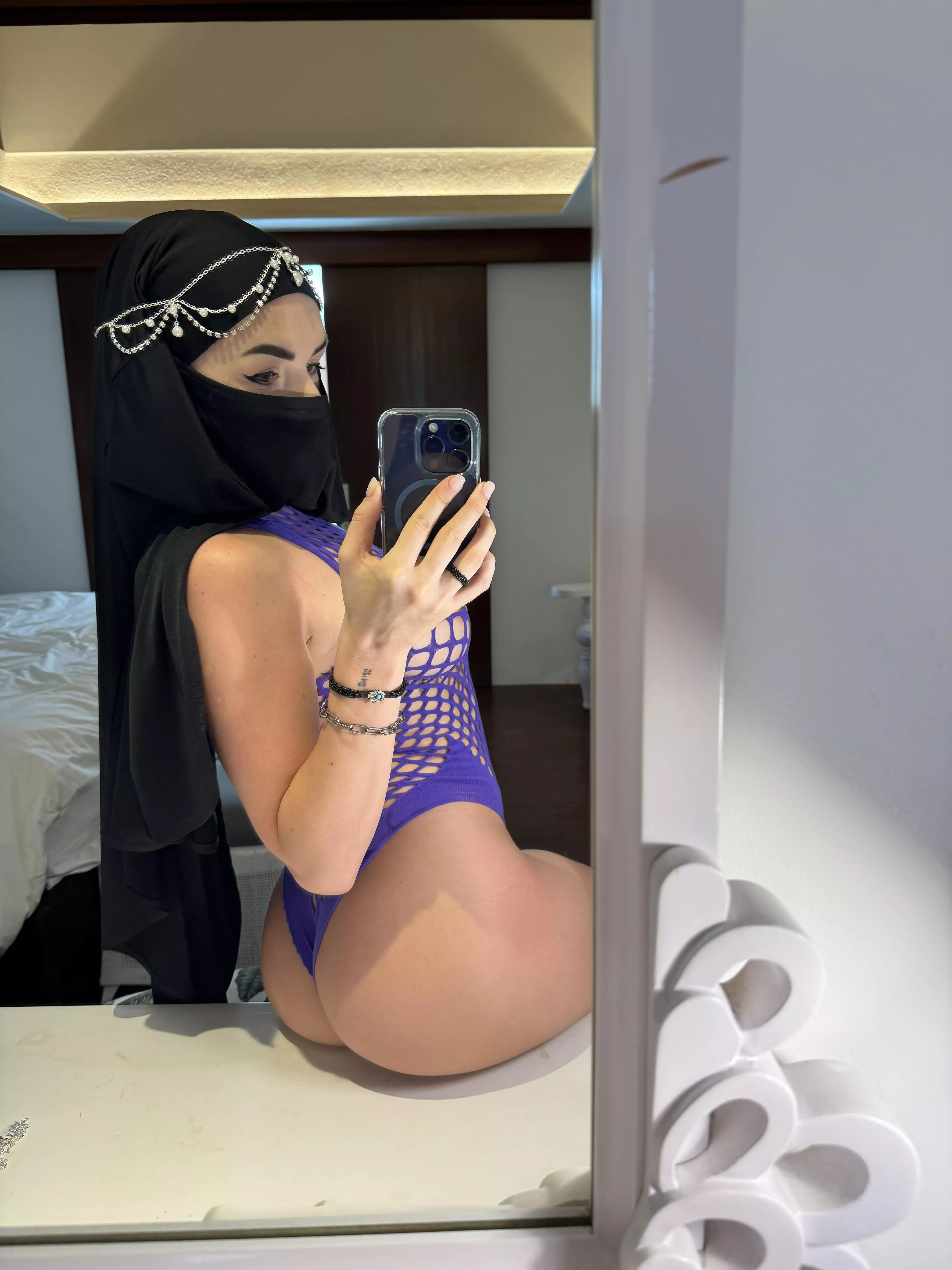 My ass looks even bigger in fishnets posted by possiblySink89