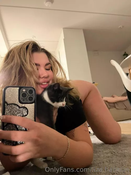 My kitty is always ready to pleasure by NoBedroom2129