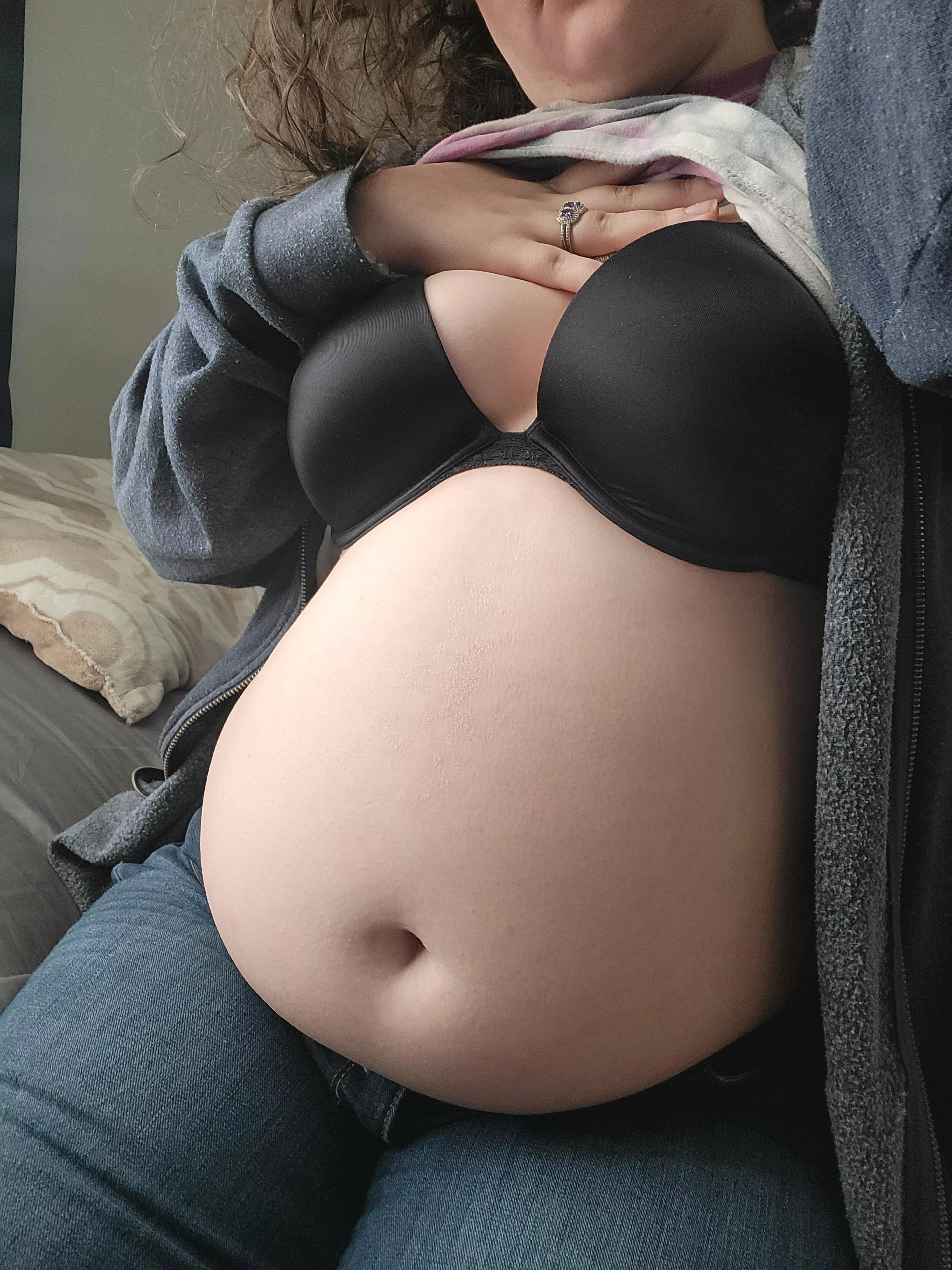 My morning Belly is cute 🥰 posted by Careless_Assumption8