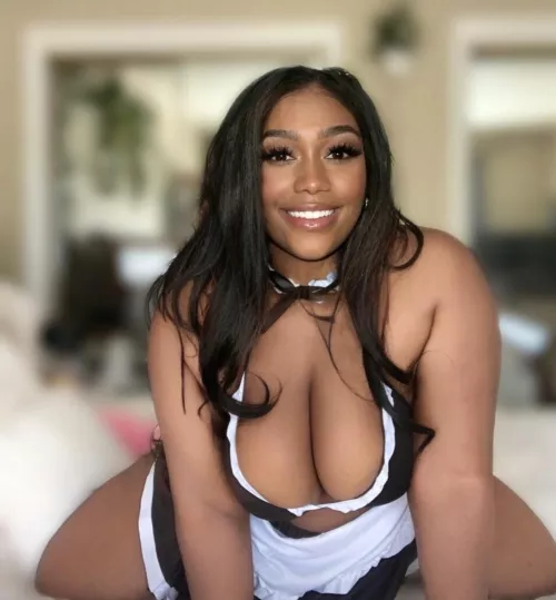 on all fours at your service  by kennedydavisof