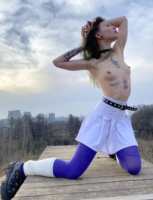 Posing for a while by Howeversanitize52