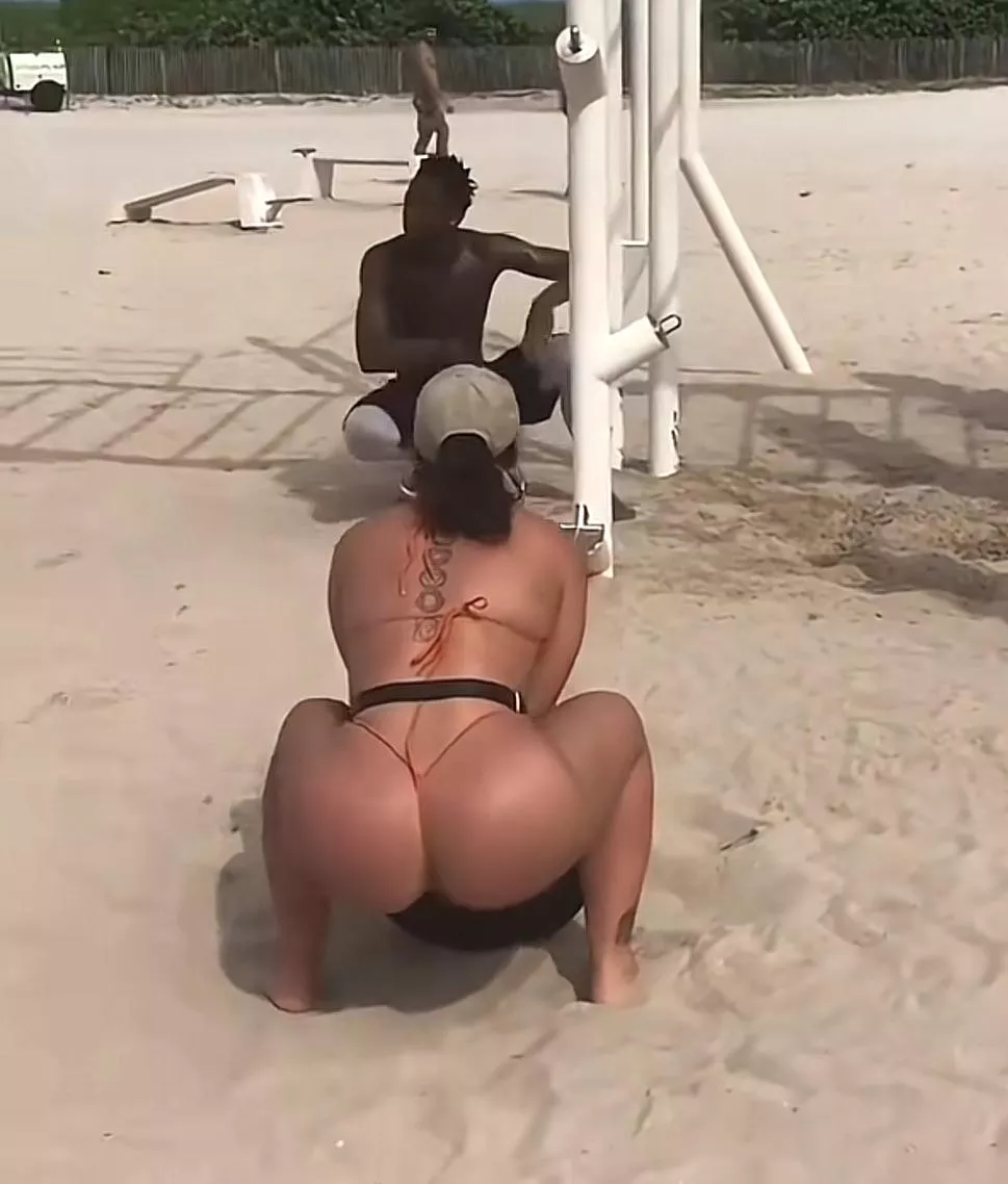 Who is this ? posted by troempie