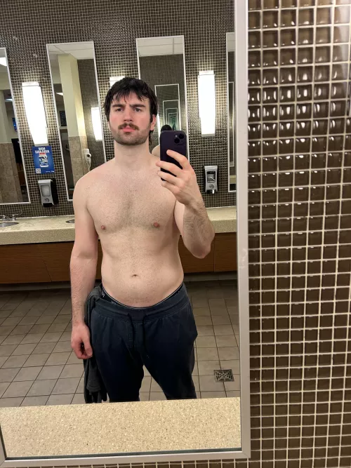 23 vers any hung twinks interested dm me by Lilbrawn_