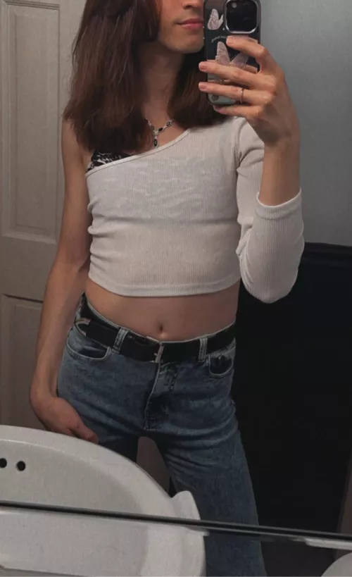 26 need a Str/bi top. Longterm+ Socks++ Face+++ by Apprehensive_Yard635