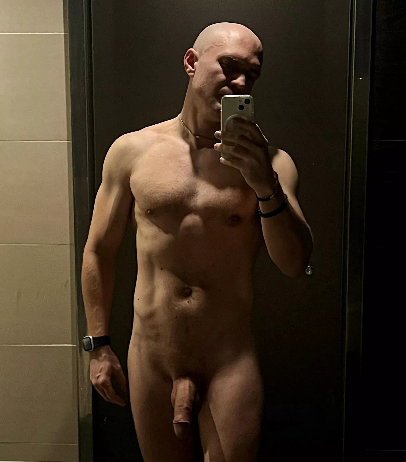 39M, 5.7, 165lbs. Be nice, I’m really shy ☺️  posted by lovebenice