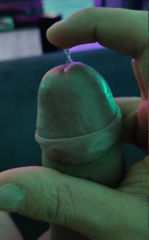 Anybody here that loves Precum just as much as i do?👅💦 by notrlystraight