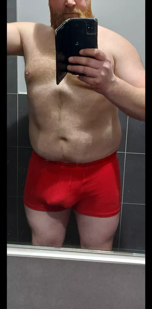 Anyone in to ginger dad bods?. (43) by ilsonram