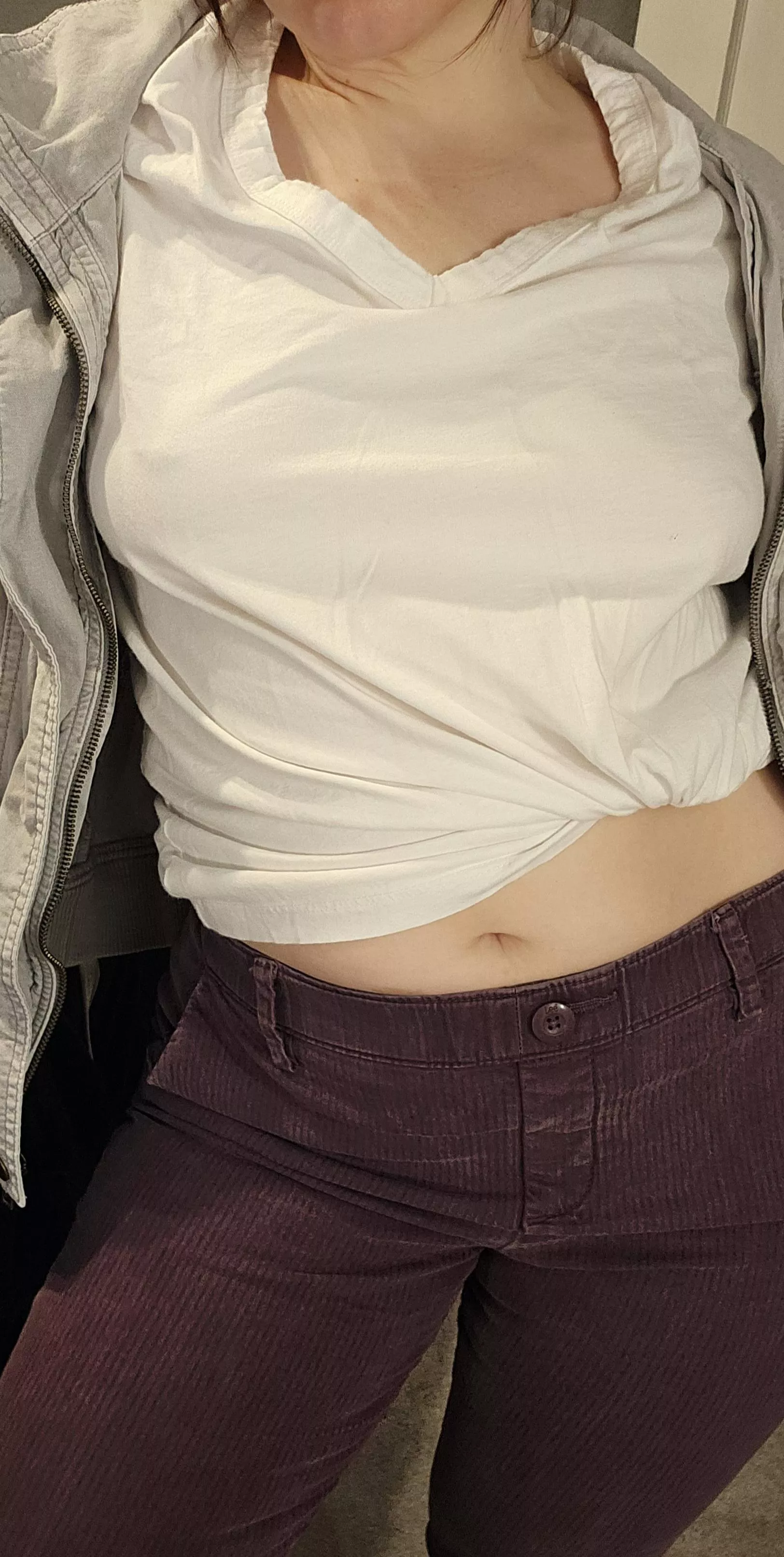 Braless in a white tee posted by StoryOfAGemini