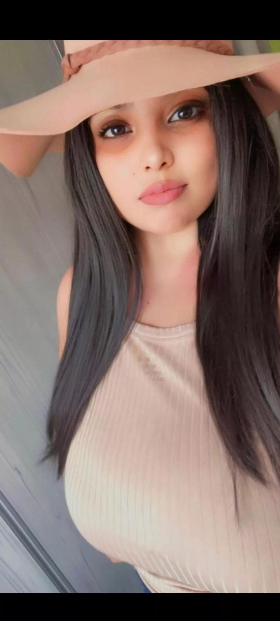 Cutie posted by Dependent_Lie_1874