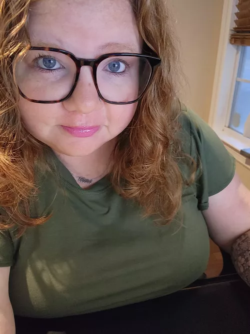 Hi, it's my face.  by Txrdhead