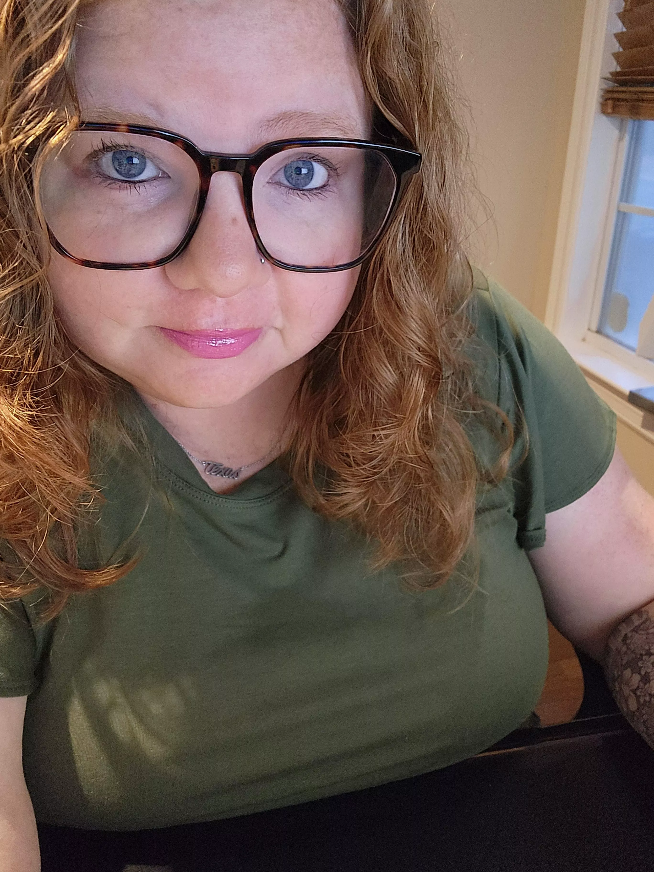 Hi, it's my face.  posted by Txrdhead