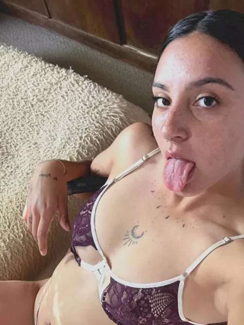  I need your huge load inside my pussy  by pm0419606