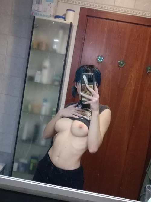 I think boobs still look good on masc girls ~ by AmaneAmaneee