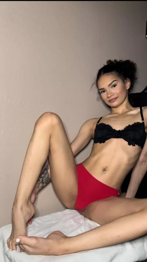 I want a roomie to pull my panty on the side by yourcutiegerman