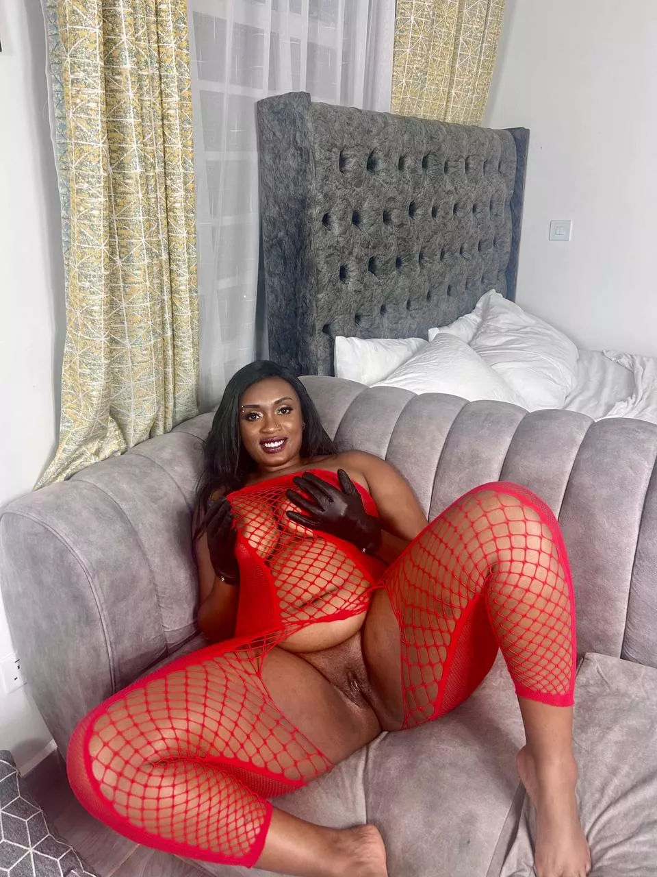 I’ll make you dinner TONIGHT if you’ll eat me for dessert…deal? [F] posted by Rozie_99