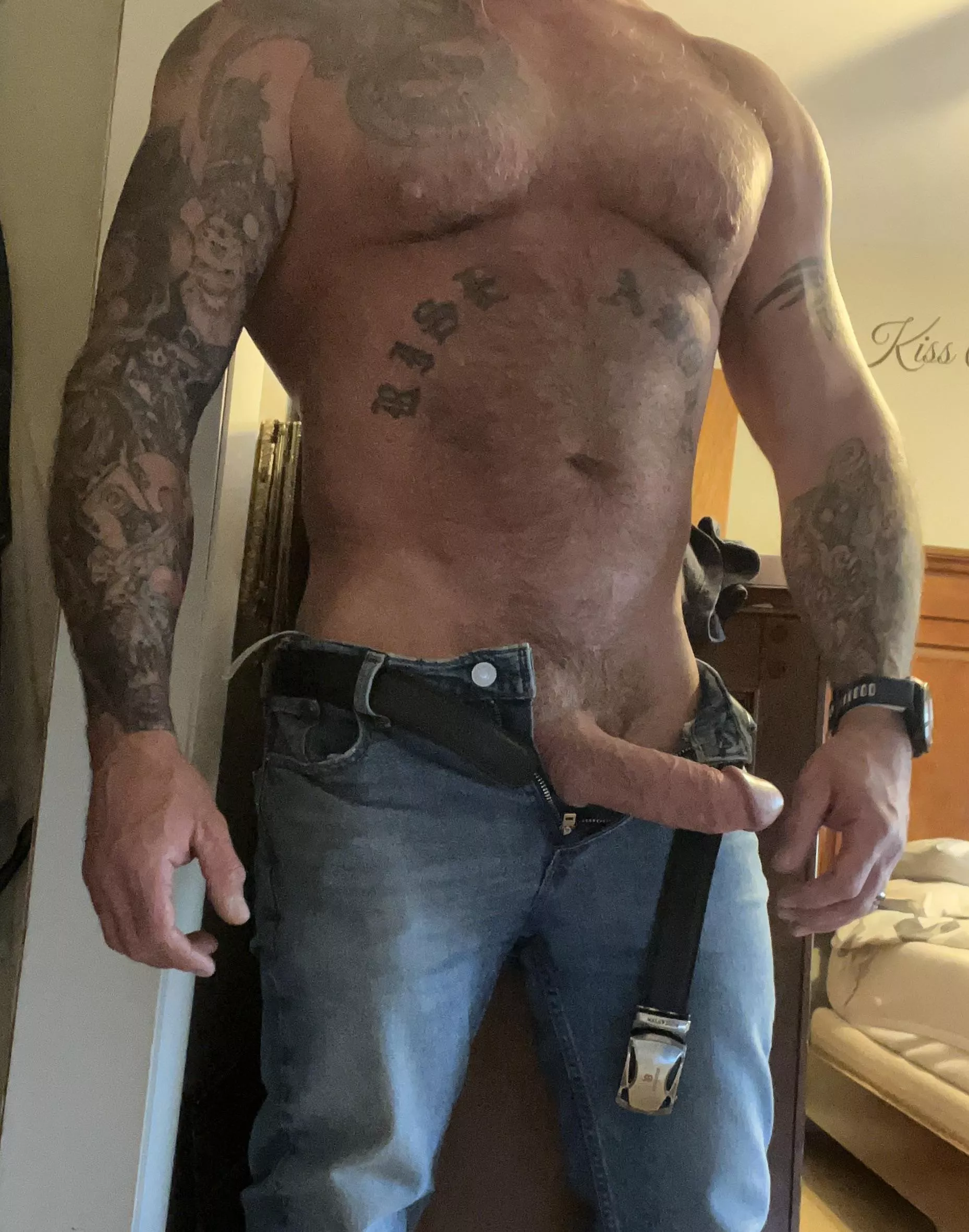 It’s not going to suck itself (49) posted by MaineDilf