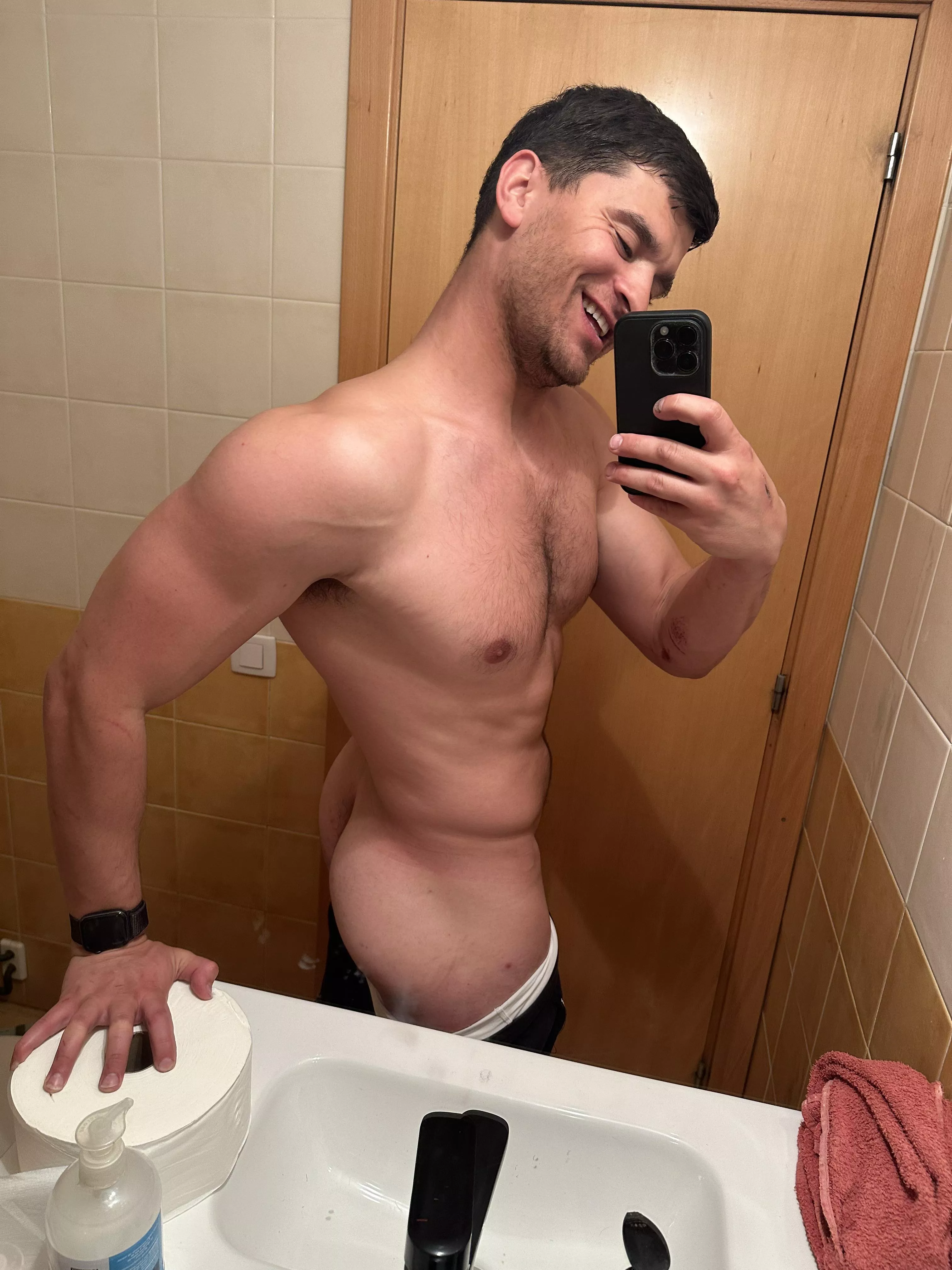 I've been missing for days but I know this photo fixes everything and you're going to love it🤞🏻😈 posted by realisiwak