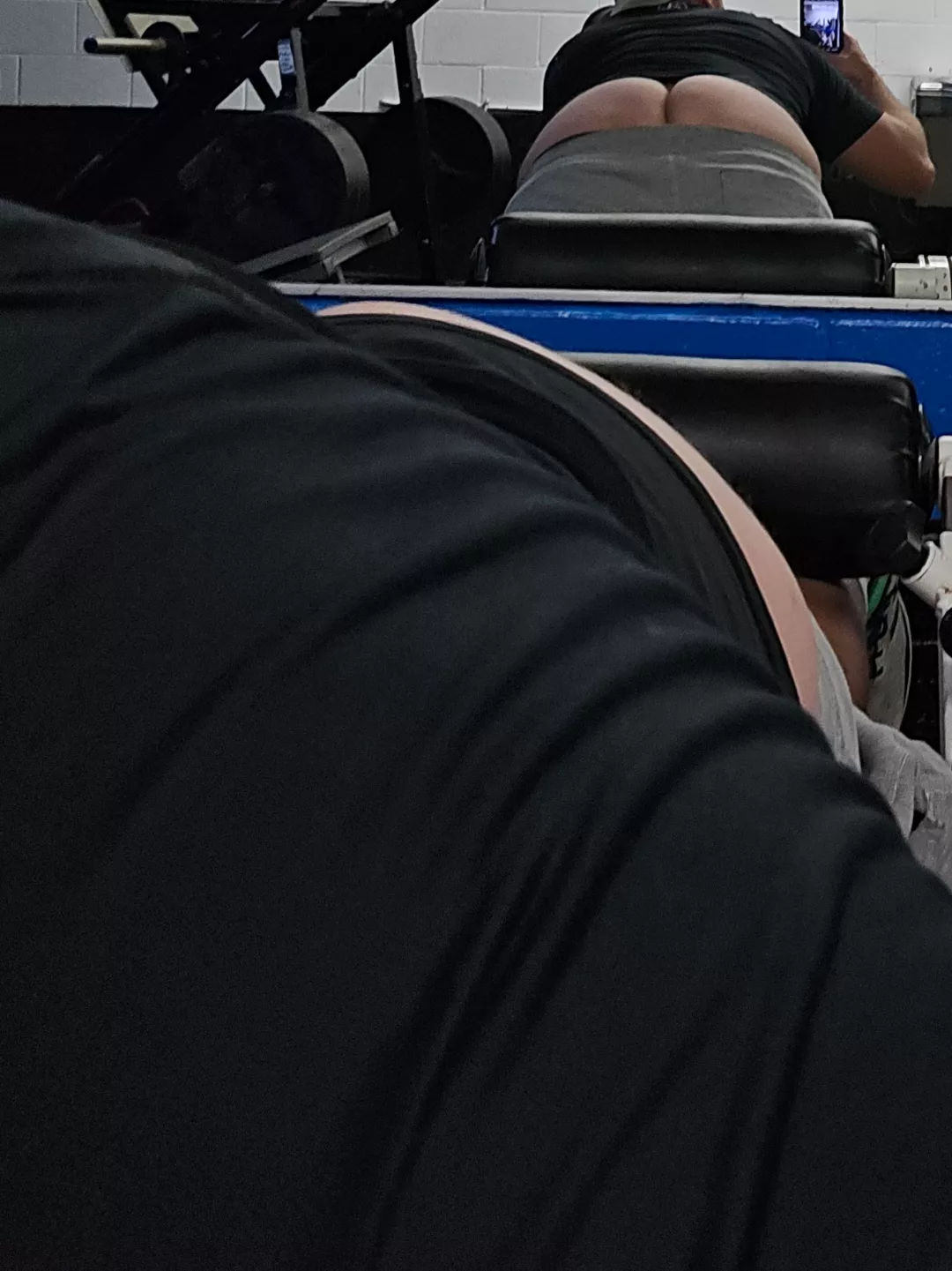 Leg/butt day at the gym 🍑 posted by sdbeachboiii