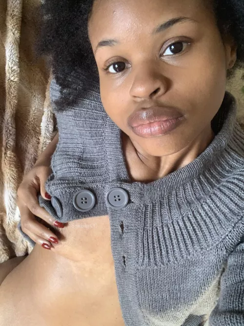 Love these dark red nails xx by ccsquishy