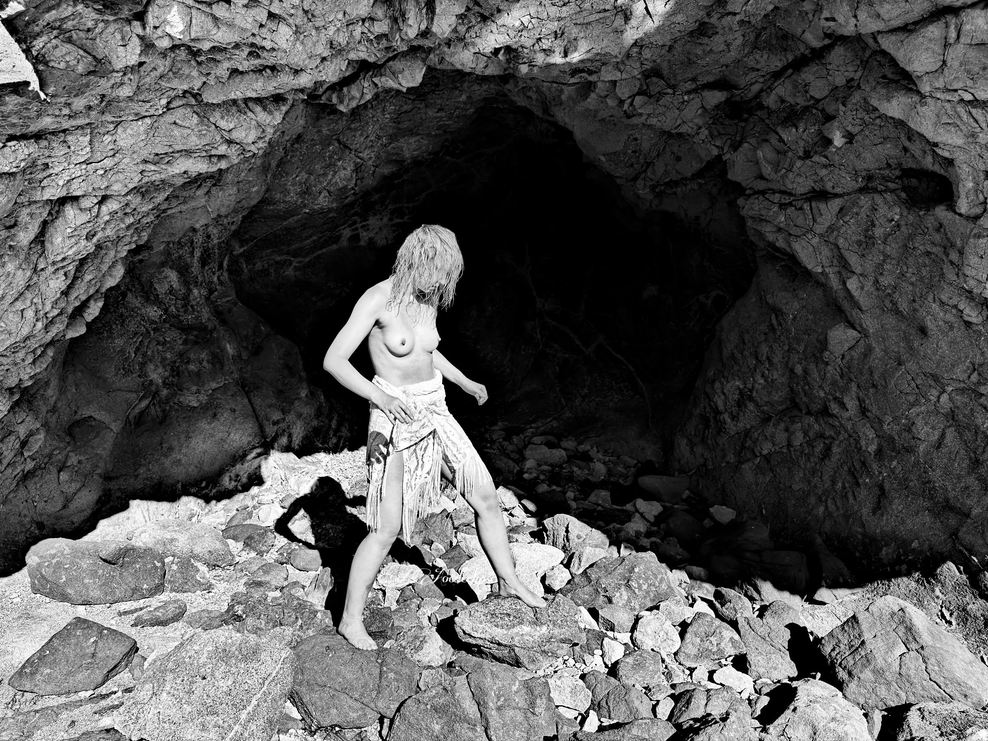 Missing Link posted by Aoedeclipse