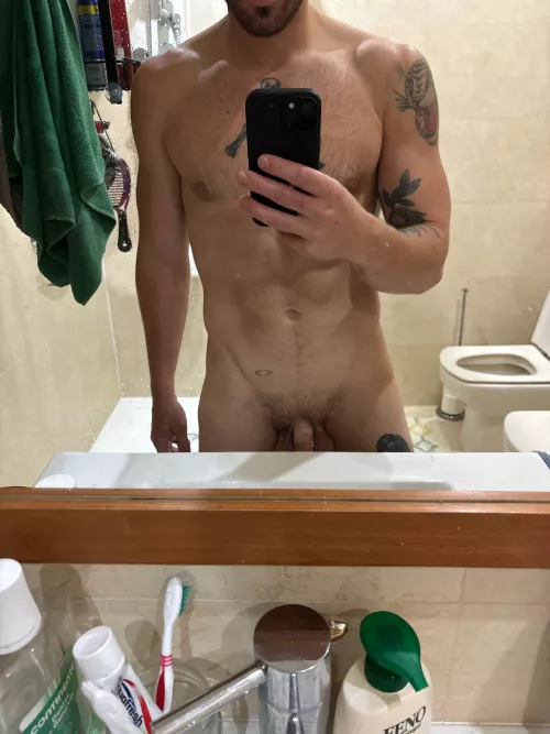 Rate (m)y body by macflaudy