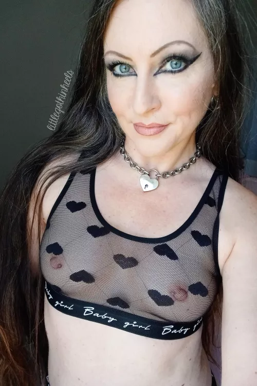 real goth milf over 40 that loves for you to watch (F43) by littlegothinheels