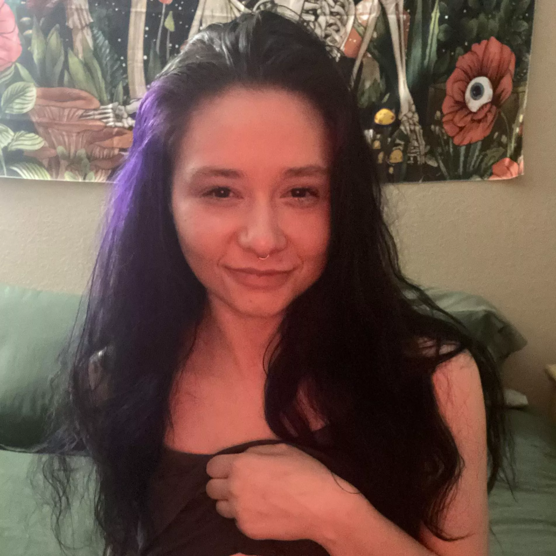 Sexy alt girl  posted by nottheghxst