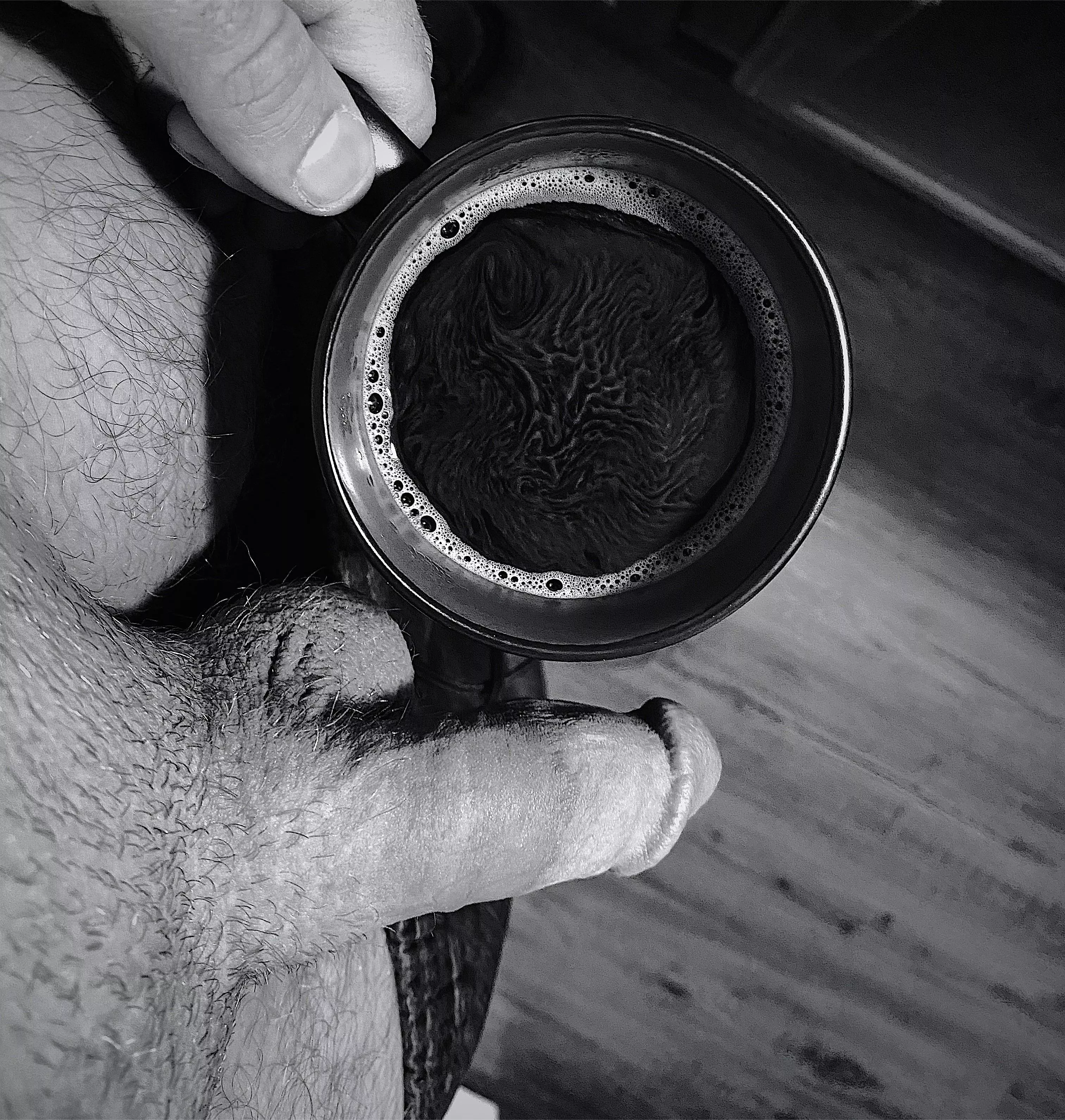 Soft mornings and hot coffees posted by doublelistboy1