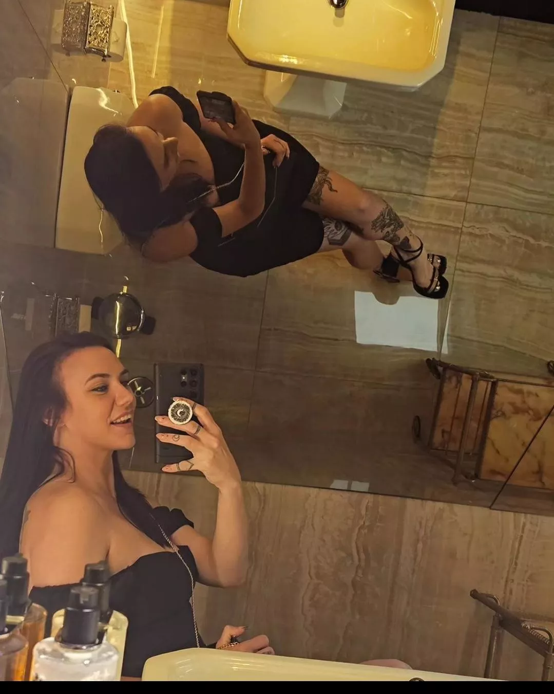 Sorry no not noooodie f33 posted by thatoneweirdgoth