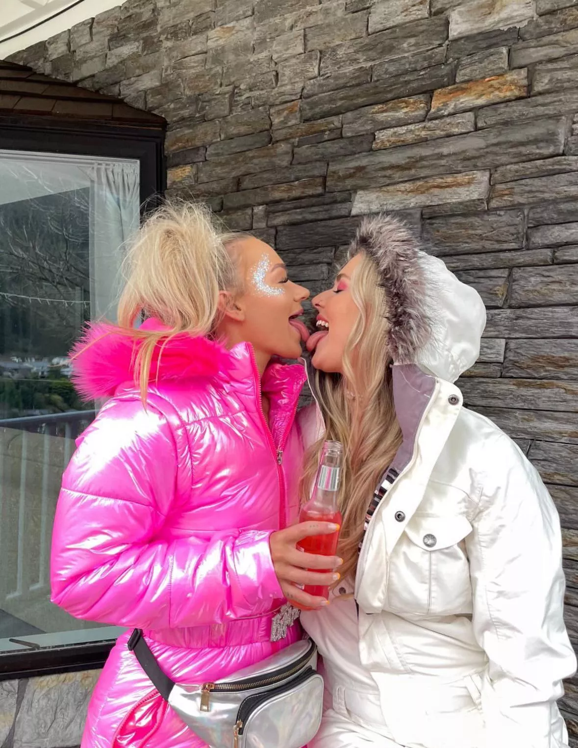 tongues always allowed posted by keeksuncensoreddd