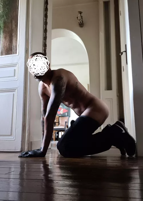 Waiting by elad75019